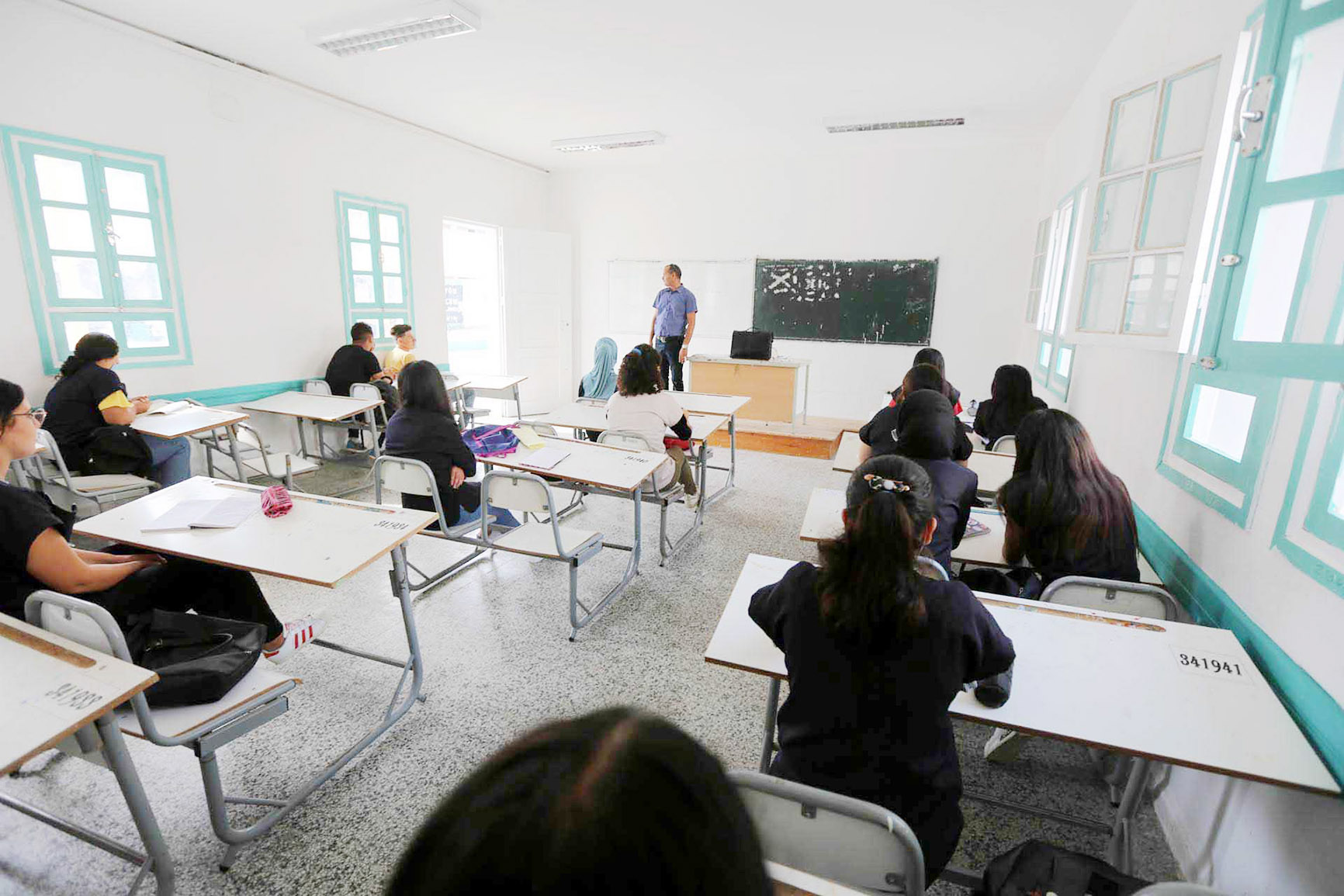   فيما قاطع الأساتذة النواب الامتحانات  .. جامعة التعليم الثانوي تتمسك بقرار حجب الأعداد